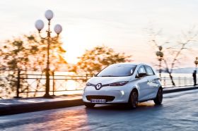 Renault ZOE recognised as most eco-friendly fleet vehicle at UK "Techies" awards