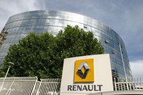 Renault hosts eTour Europe