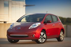 Nissan LEAF sets annual U.S. electric vehicle sales record - again