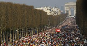 Paris Marathon runners get extra support from Nissan LEAF