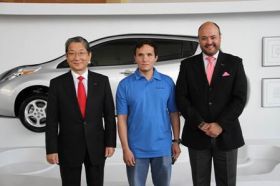 Nissan delivers the first LEAF sold in Mexico