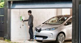 Free domestic charging point for Renault ZOE drivers in UK 